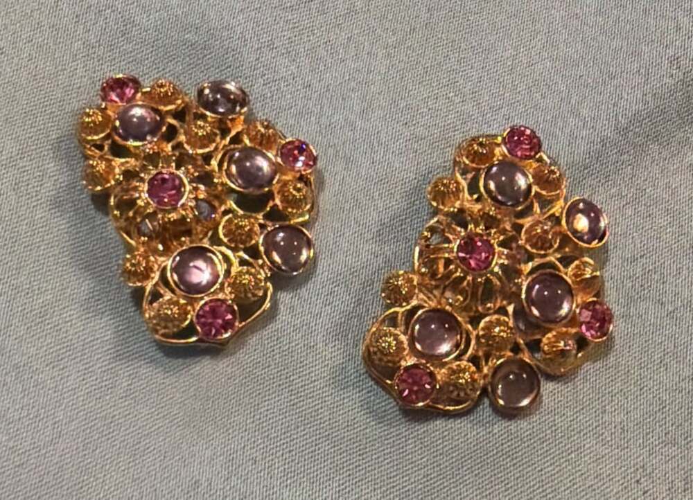 Jose Maria Barrera for Avon Gold Tone Pink Purple Rhinestone Clip Earrings